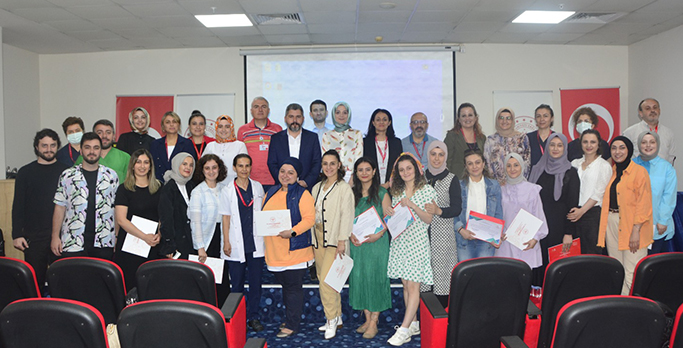 Hastanemiz Bünyesinde Düzenlenen 5. Yoğun Bakım Hemşireliği Sertifikalı Eğitim Programı Başarıyla Tamamlanmıştır